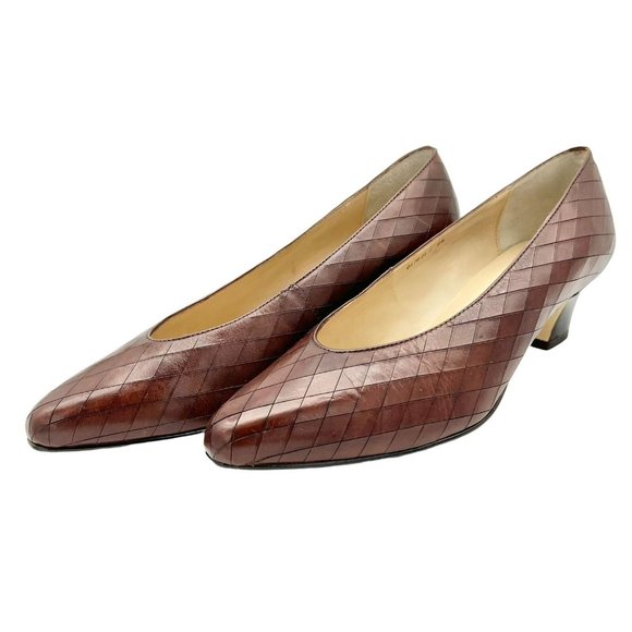 Benard Holtzman Pumps Brown 8M 2 inch Heel Diamond Pattern - Picture 1 of 8